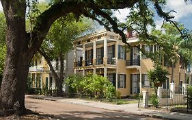 Hh Whitney House - A Bed & Breakfast On The Historic Esplanade