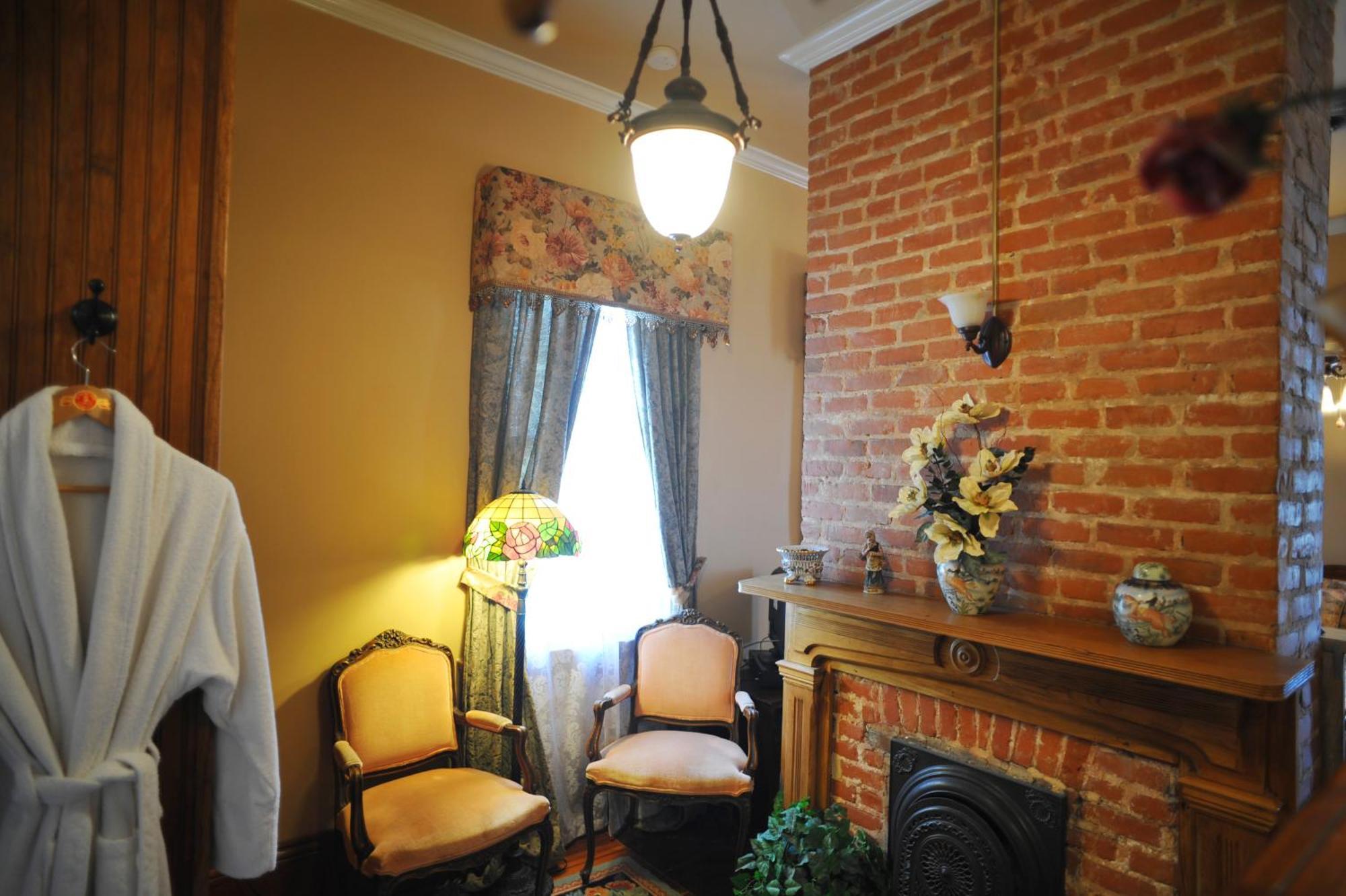 Hh Whitney House - A Bed & Breakfast On The Historic Esplanade New Orleans Exterior photo